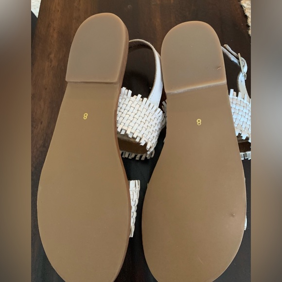 Women white woven adjustable strap, round toe, block heel buckle leather sandals - Picture 7 of 14